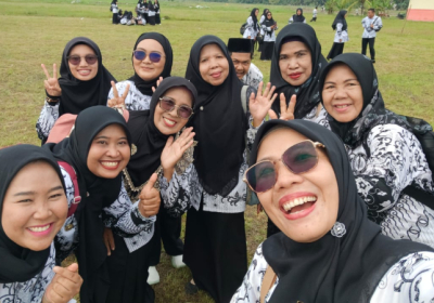 Keseruan Kegiatan Hari Guru Nasional Ke-31